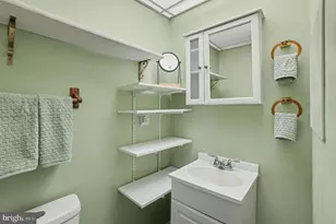 729 Holly Dr, Pottstown, PA 19464 - Photo 15