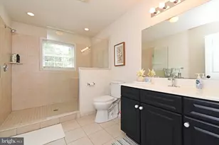 313 W 3rd Ave, Conshohocken, PA 19428 - Photo 47