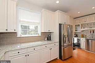 313 W 3rd Ave, Conshohocken, PA 19428 - Photo 21