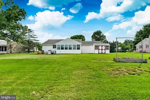 141 E Spruce St, Gilbertsville, PA 19525 - Photo 37