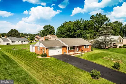 141 E Spruce Street, Gilbertsville, PA 19525 - Photo 3