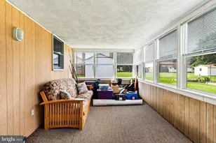 141 E Spruce St, Gilbertsville, PA 19525 - Photo 25