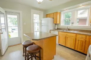 38 W Summit St, Souderton, PA 18964 - Photo 13