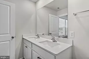 909 Still Waters, Pennsburg, PA 18073 - Photo 25