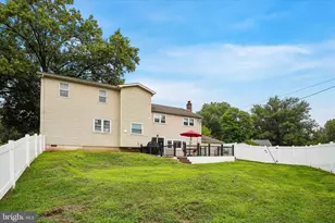 2351 N Parkview Dr, West Norriton, PA 19403 - Photo 33