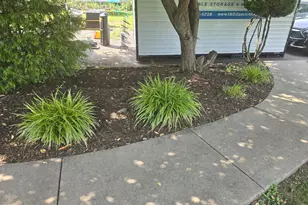 970 Valley Ln, Pottstown, PA 19464 - Photo 3