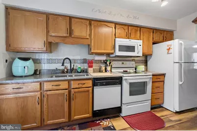 1805 Pennland Court, Lansdale, PA 19446 - Photo 7