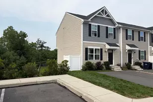 15 Castle Dr, Gilbertsville, PA 19525 - Photo 1