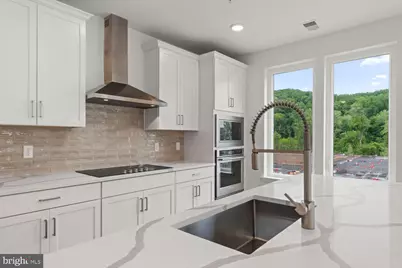 431 Washington Street #113 LEWIS, Conshohocken, PA 19428 - Photo 1