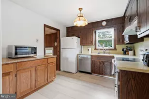 1385 Woodmere Rd, Pottstown, PA 19464 - Photo 15