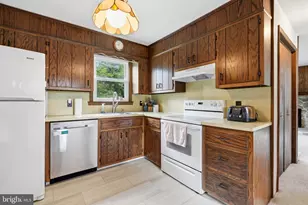 1385 Woodmere Rd, Pottstown, PA 19464 - Photo 13