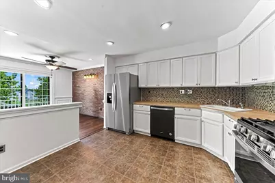 483 Stoneglen Street, Collegeville, PA 19426 - Photo 9