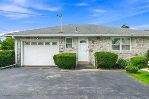 1011 N Charlotte St, Pottstown, PA 19464 - Photo 7