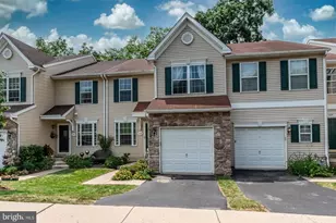 1028 Colin Dr, Royersford, PA 19468 - Photo 3