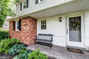 399 Woodlyn Dr, Collegeville, PA 19426 - Photo 3