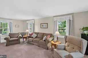 399 Woodlyn Dr, Collegeville, PA 19426 - Photo 9