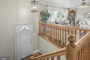 126 Surrey Ln, Harleysville, PA 19438 - Photo 9