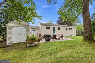 160 S Midland Ave, Norristown, PA 19403 - Photo 17