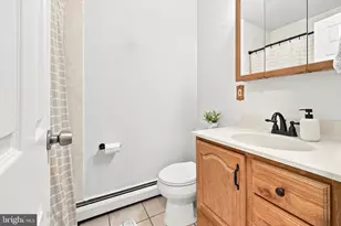 160 S Midland Ave, Norristown, PA 19403 - Photo 15