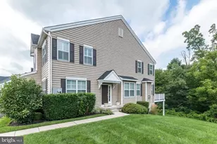 242 Hillstone Cir, Souderton, PA 18964 - Photo 3