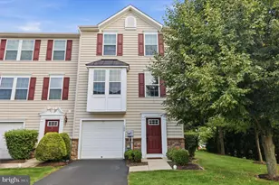 100 Susan Cir, North Wales, PA 19454 - Photo 1