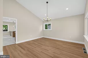 7724 Green Valley Rd, Wyncote, PA 19095 - Photo 9