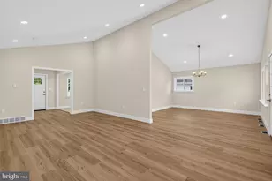 7724 Green Valley Rd, Wyncote, PA 19095 - Photo 9