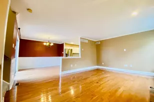 475 Stoneglen St, Collegeville, PA 19426 - Photo 5