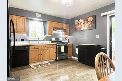 22 W 7th Street, Bridgeport, PA 19405 - Photo 11