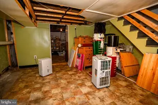 1719 Powell St, Norristown, PA 19401 - Photo 41