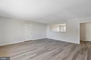 500 Manor House Ln, Willow Grove, PA 19090 - Photo 7