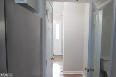 1045 Fallbrook Lane, Pottstown, PA 19464 - Photo 5