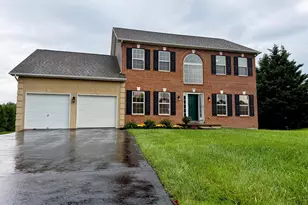318 Elmwood Ln, Telford, PA 18969 - Photo 1