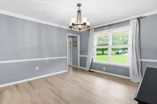 107 Diane Cir, West Norriton, PA 19403 - Photo 9