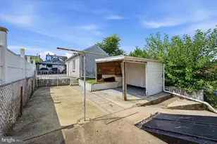 114 W 7th St, Bridgeport, PA 19405 - Photo 23