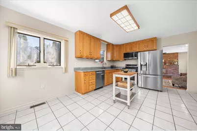 735 E Township Line Road, Blue Bell, PA 19422 - Photo 5