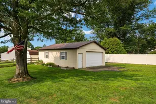 1908 Rampart Ln, Lansdale, PA 19446 - Photo 21