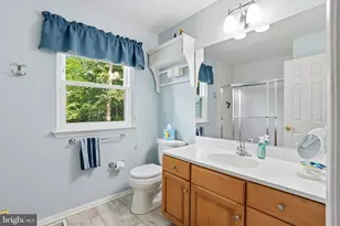 301 Grays Ln, Lansdale, PA 19446 - Photo 39