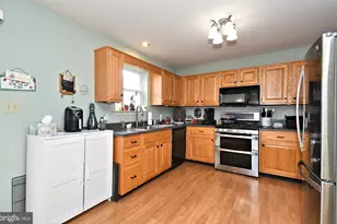 330 Bartman Ave, Gilbertsville, PA 19525 - Photo 11