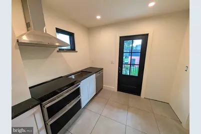 107 E 7th Avenue, Conshohocken, PA 19428 - Photo 15