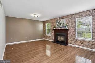 1289 Meadowview Dr, Pottstown, PA 19464 - Photo 5