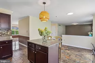 1289 Meadowview Dr, Pottstown, PA 19464 - Photo 9