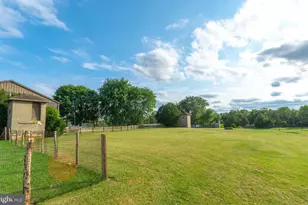 2071 Baus Rd, East Greenville, PA 18041 - Photo 23