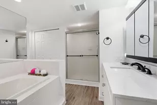100 Breyer Dr, Elkins Park, PA 19027 - Photo 15
