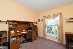 1047 Scenic View Dr, Schwenksville, PA 19473 - Photo 33