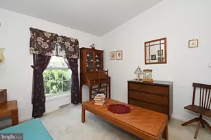 1047 Scenic View Dr, Schwenksville, PA 19473 - Photo 27