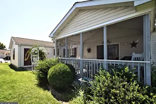 1047 Scenic View Dr, Schwenksville, PA 19473 - Photo 43