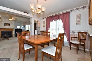 1047 Scenic View Dr, Schwenksville, PA 19473 - Photo 15