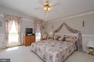 1047 Scenic View Dr, Schwenksville, PA 19473 - Photo 19