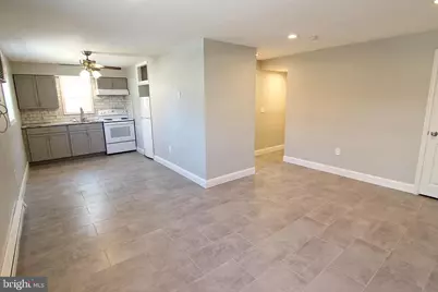 304 W 6th Street #5, Bridgeport, PA 19405 - Photo 3
